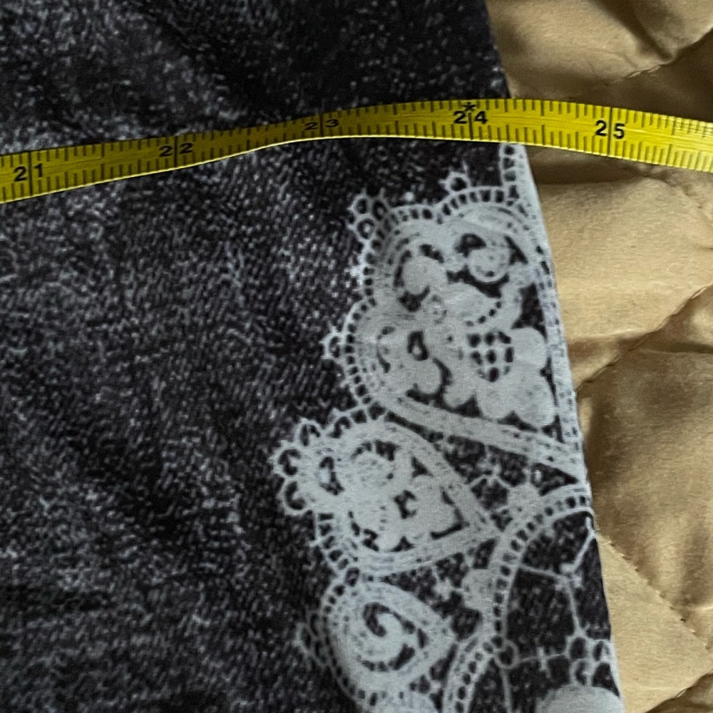 Rose gal 4x two pieces set runs big - Picture 13 of 14